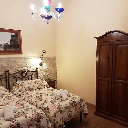 Venezia Bed & Breakfast 2*